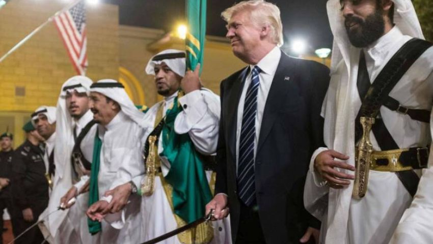 فيديو ساخر.. ترامب يرقص على «مزمار عبدالسلام»