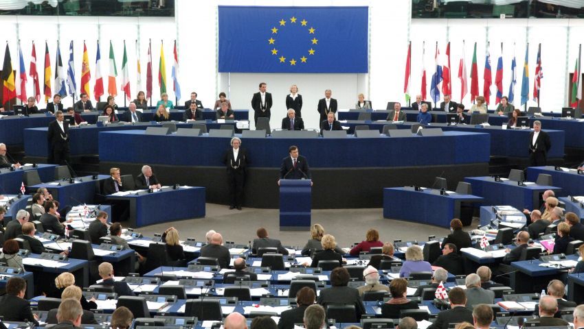 انقسام داخل البرلمان الأوروبي بشأن التعامل مع تركيا