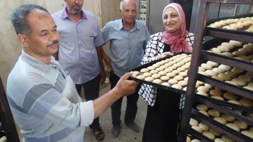 بالصور| إقبال متوسط على مخابز كحك العيد.. وربات بيوت يلجأن لـ«البيتي»