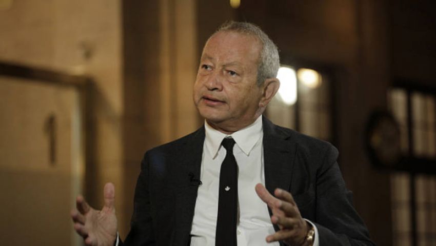 هل رئيس نادي الزمالك معه «واسطة»؟.. نجيب ساويرس يرد