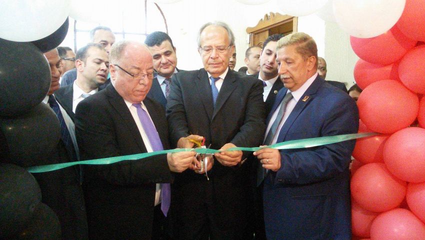 وزيرا الثفافة والتنمية المحلية يفتتحان مركز توثيق تاريخ الإسماعيلية