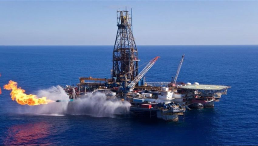 إيران تتعهد بمواصلة إمداد العراق بالغاز والكهرباء