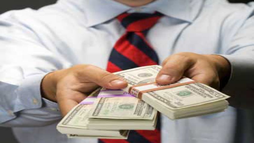 خبير اقتصادي يطالب بالتأمين على حياة الضباط