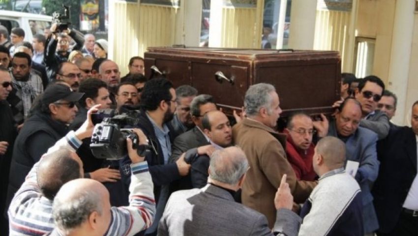 مسنة أعلنوا وفاتها واستيقظت أثناء صلاة الجنازة