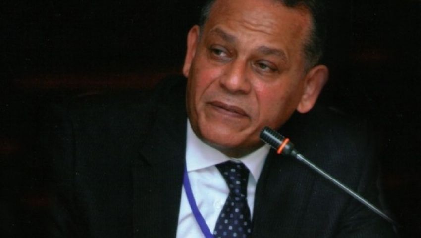 محمد السادات: قروض صندوق النقد تزيد حجم الديون الخارجية