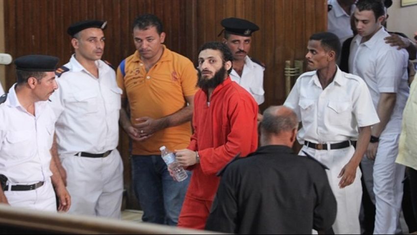 بِشَنْق حبارة.. 8 إعدامات بارزة في عهد السيسي