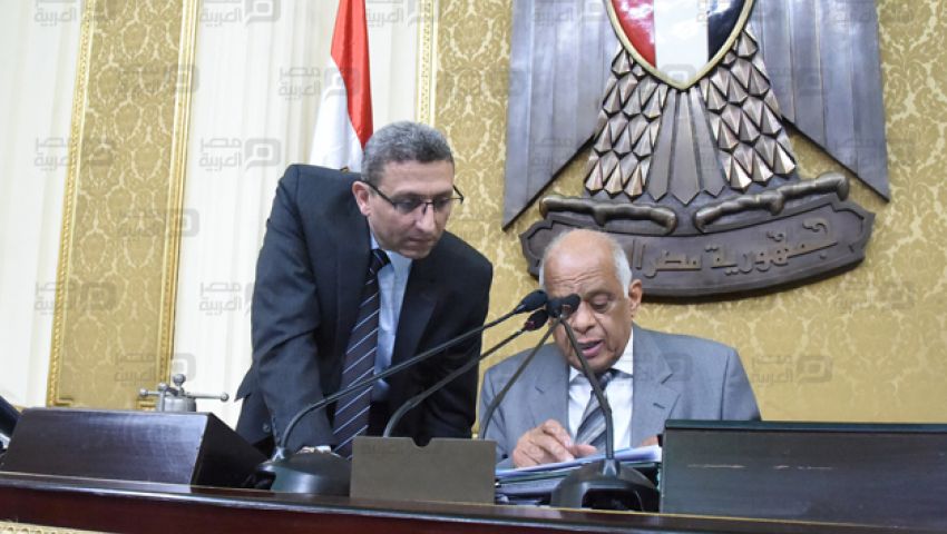 ملخص لقاء شريف إسماعيل برؤساء الهيئات البرلمانية: تعديل وزاري مقابل الاستمرار