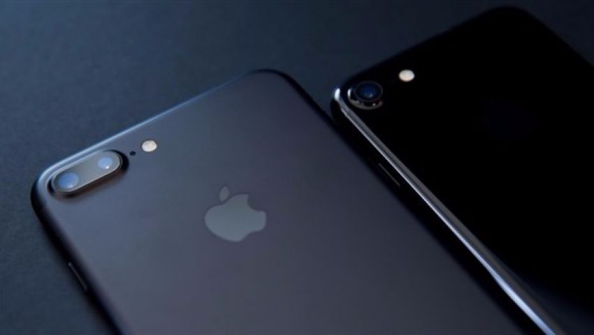 Apple تنوي إطلاق IPhone فيراري بمواصفات عالية