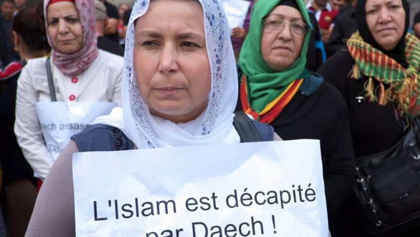 صوّتوا بكثافة.. شعار مسلمي فرنسا في انتخابات الرئاسة المقبلة