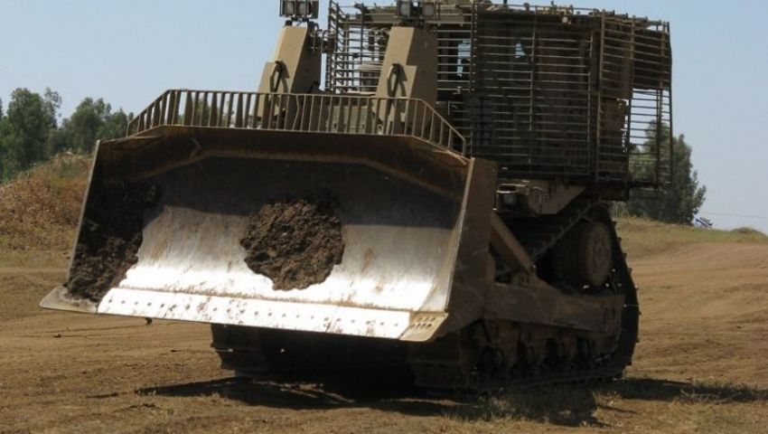انفجار عبوة ناسفة بجرافة إسرائيلية على حدود غزة