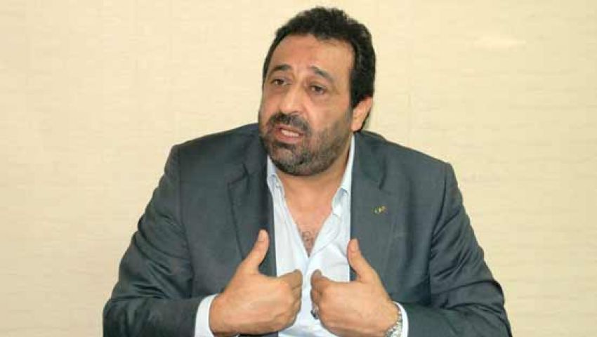 فيديو..مشاجرة عائلية لنجم الأهلي على الهواء