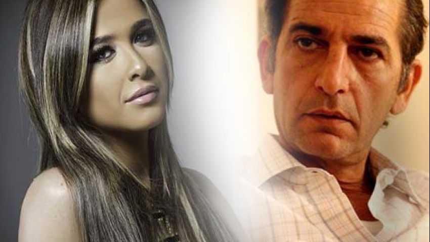 هشام سليم: ممثلة إعلانات وجوزها ممشيين البلد بالتزوير والرشاوي