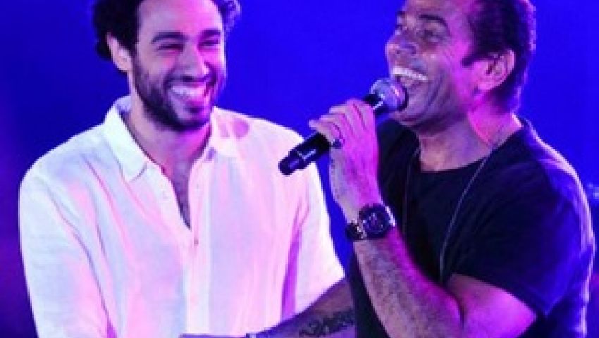 شاهد.. رامي عاشور عن غنائه بجانب عمرو دياب: «حققت بطولة العالم الخامسة»