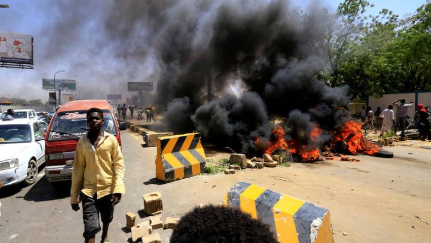 السودان.. تشكيل لجنة للتحقيق في الهجوم على المحتجين