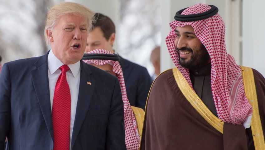 محلل إسرائيلي يكشف أسباب زيارة ترامب للسعودية ولماذا لم يبدأ بمصر