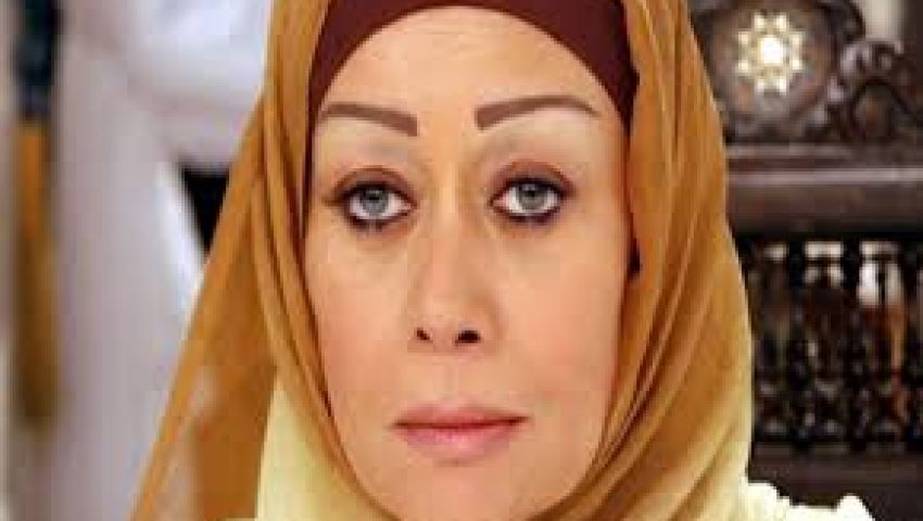 فيديو.. هالة فاخر: محافظ الإسكندرية أمور وعينه مليانة