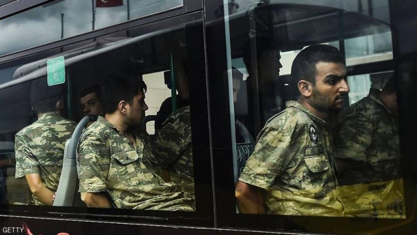 محكمة يونانية ترفض تسليم تركيا 8 عسكريين شاركوا بالمحاولة الانقلابية