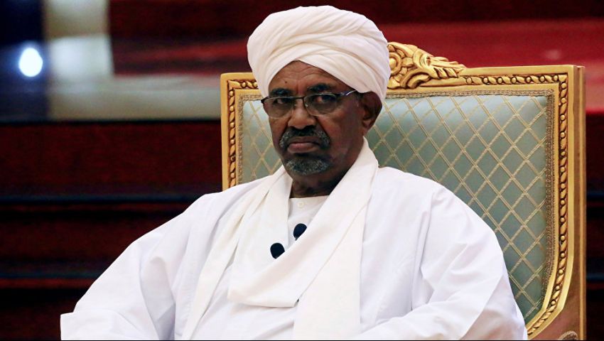 احتجاجات سودانية لتسليم البشير للجنائية الدولية.. والمجلس العسكري: لن نفعل