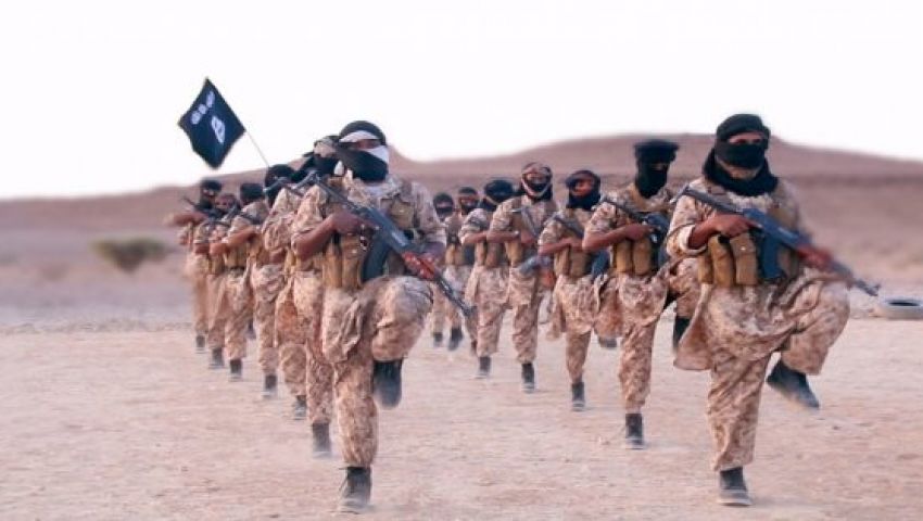 بسبب الحرب.. صراع جديد بين داعش والقاعدة في اليمن