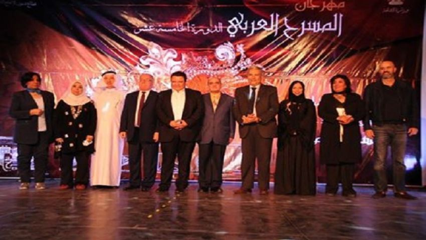 بالصور| النمنم يفتتح مهرجان المسرح العربي