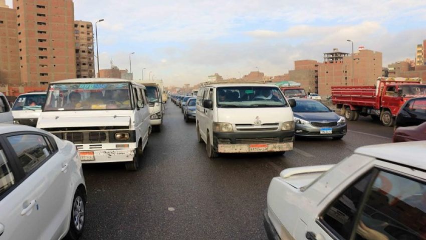 كثافات مرورية ببعض محاور القاهرة