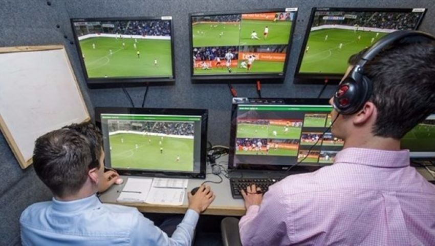 عبد الفتاح يكشف ميزة جديدة لتقنية حكم الفيديو
