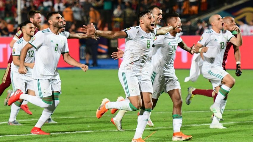 فيديو وصور| كبار أندية أوروبا يتهافتون على ضم محاربي الصحراء