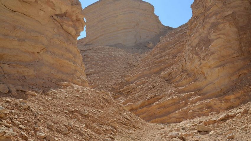 بالصور.. جبل الطير بالوادي الجديد سقط من حسابات المسئولين