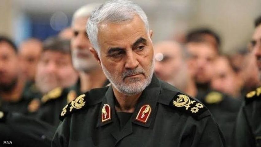 صور.. حزب الله يعاقب لبنانية نشرت صورًا مع قاسم سليماني في منزله