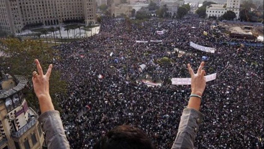 فيديو| 25 يناير.. هكذا بدأت وانتهت