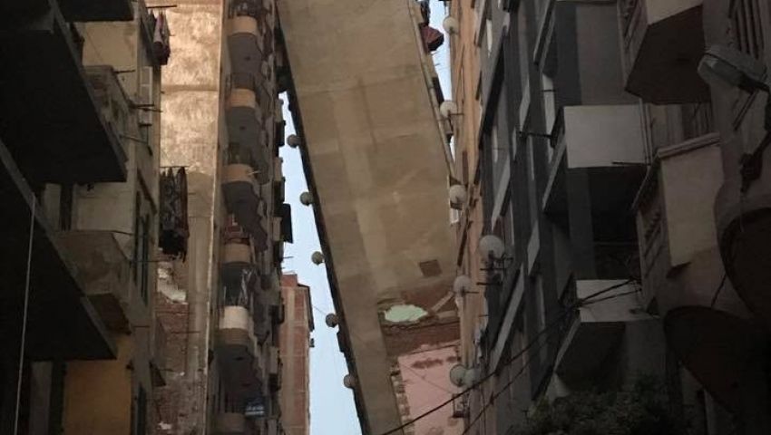 خلال ساعات.. إخلاء وإزالة عقار الدقي المائل