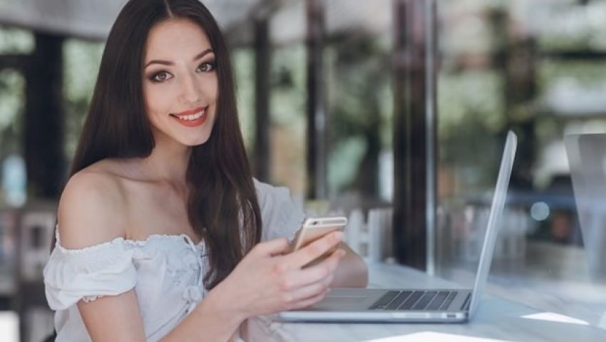 10 خطوات للعناية بالشفاه