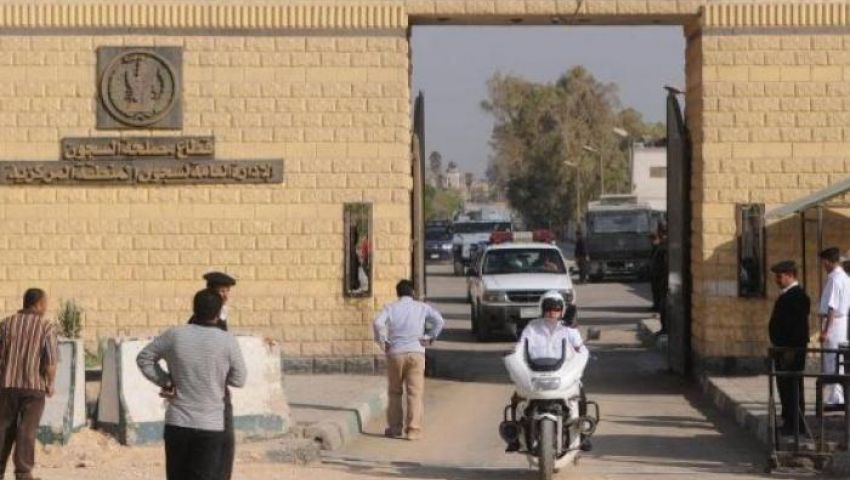 إيمان محروس: منعوني من إدخال الدواء وجردوا السجناء من البطاطين