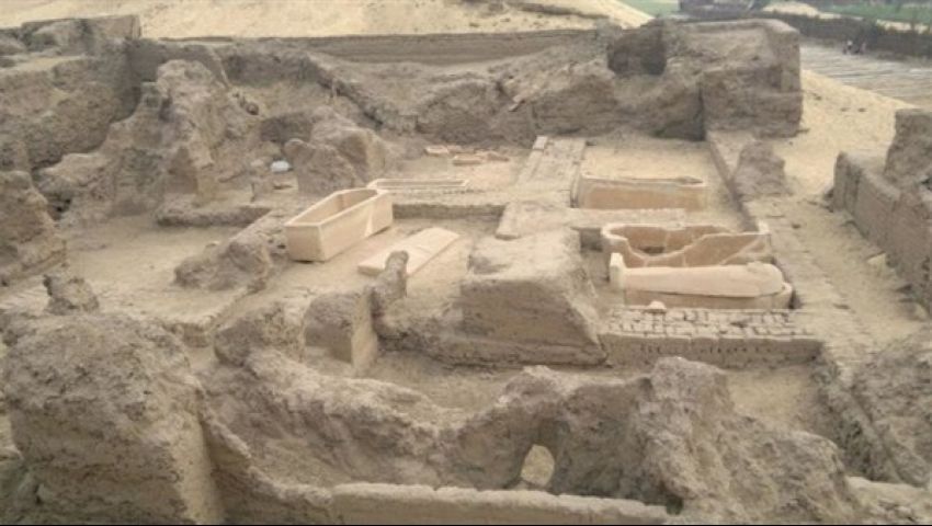 إيقاف ٣ مسؤولين بآثار المنوفية لإهدار 5 ملايين جنيه