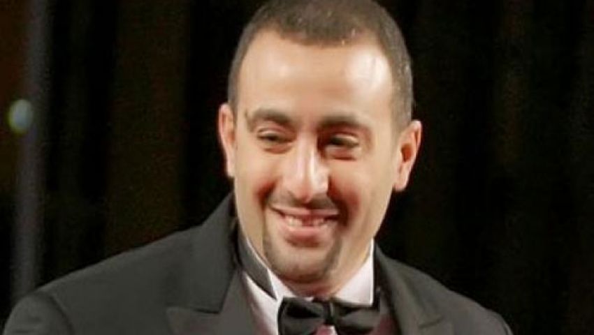 السقا يفاجئ يسرا في الزيتونة باي