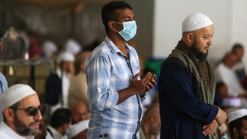 غلق الزوايا وارتداء الكمامة.. ضوابط  الأوقاف بعد فتح المساجد