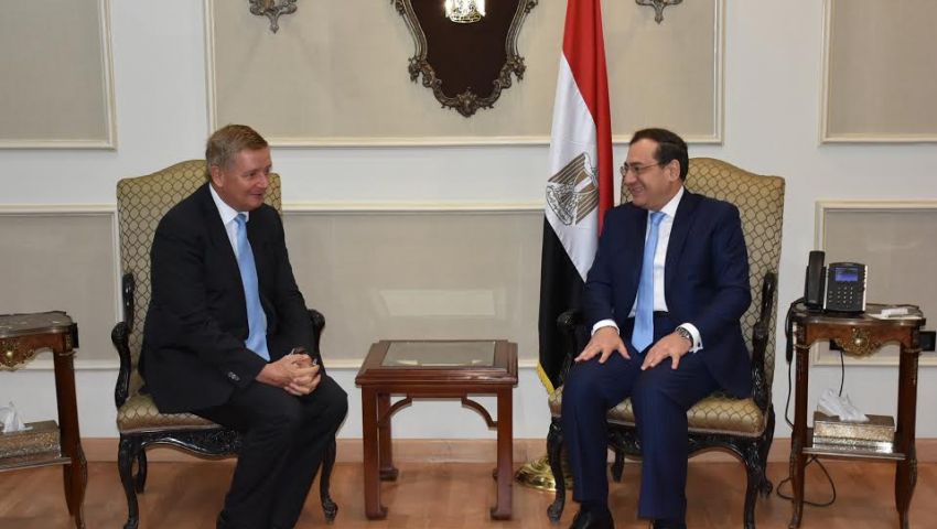 وزير البترول يستعرض أوجه التعاون مع شركة ديا الألمانية