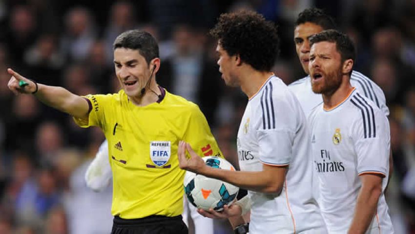 جماهير ريال مدريد لا تتفائل بحكم مباراة فياريال