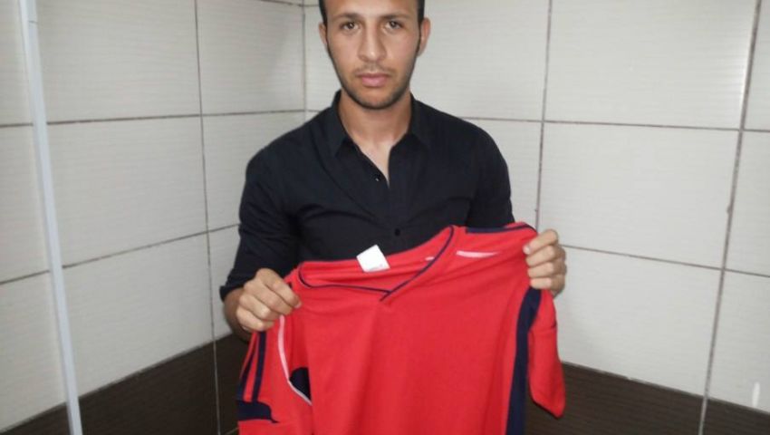 فيديو وصور..النصر يتعاقد مع أحمد غانم