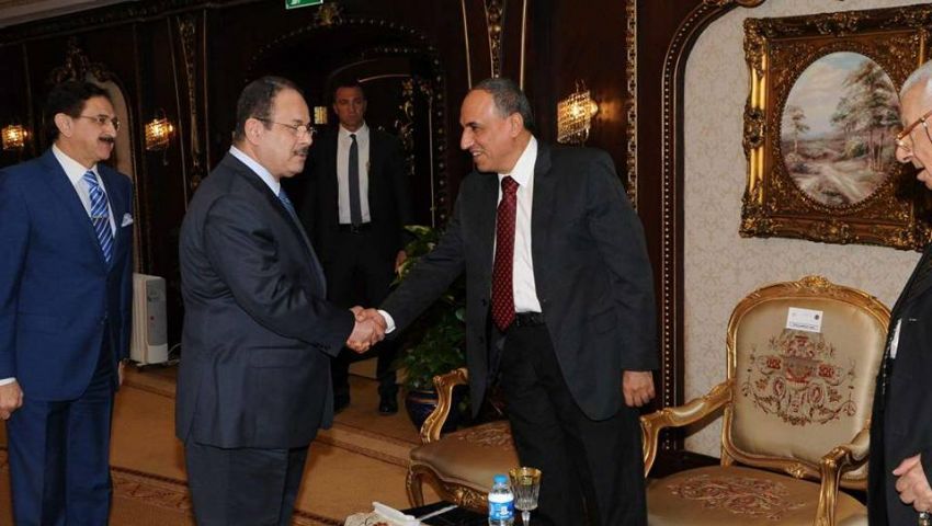 محمد الجارحي عن دعوة نقيب الصحفيين لوزير الداخلية: «قمة البجاحة»