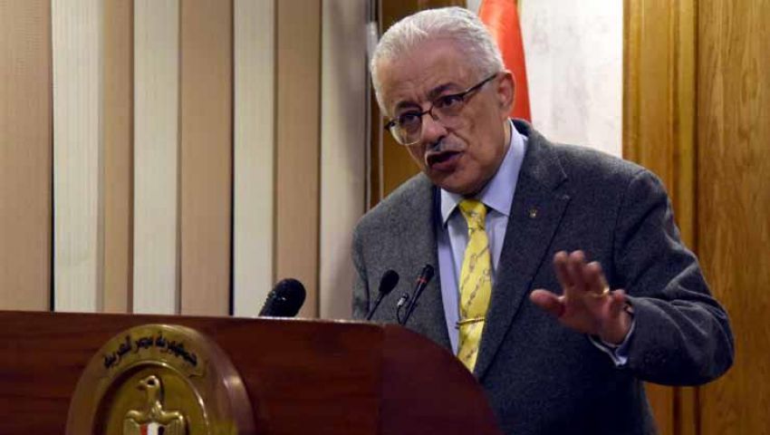 «مفيش تابلت».. وزير التعليم يحسم موقف امتحانات أولى ثانوي القادمة