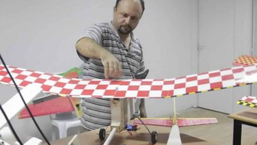 تونس.. الزواري ينال دكتوراه فخرية في أربعينيته