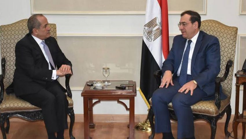 وزير البترول يستعرض أوجه التعاون مع السفير اﻷردني