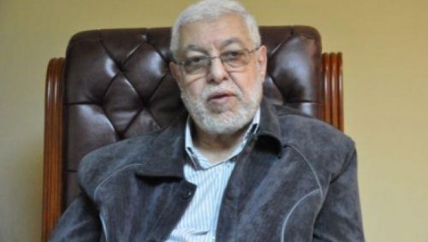 محمود حسين: محمود عزت مرشد الإخوان الحالي وفقا للائحة