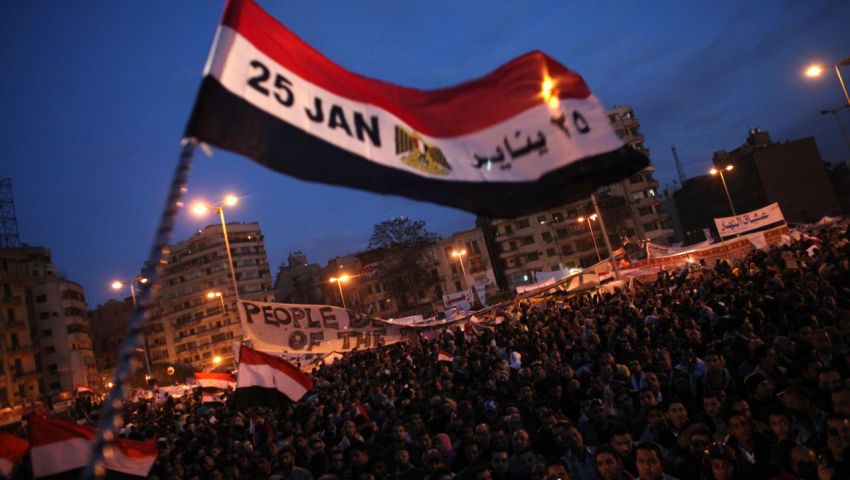 إحياء ذكرى 25 يناير في 8 سنوات.. من الشارع للـ «فيس بوك»
