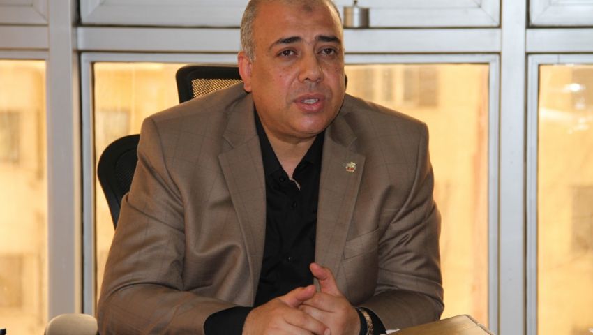 «المترو» ينفي استقالة رئيسه