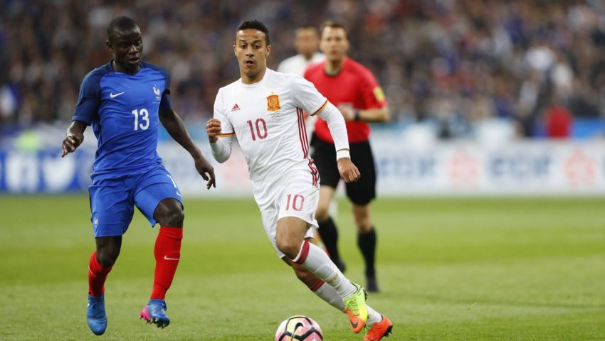 تكنولوجيا الإعادة بالفيديو تمنح إسبانيا الفوز وديا على فرنسا في باريس