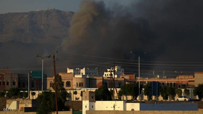 التحالف يقصف مواقع للحوثيين شمالي وغربي تعز