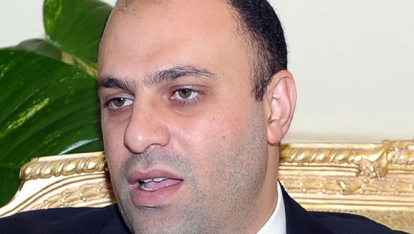 يحيى حامد يسدد ألف جنيه فاتورة سندوتشاته بـالاستثمار