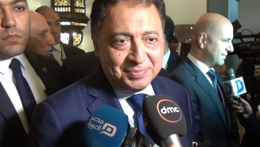 بالفيديو| وزير الصحة عن وفيات شبرا: نزلة معوية.. ومفيش حاجة اسمها فيروس